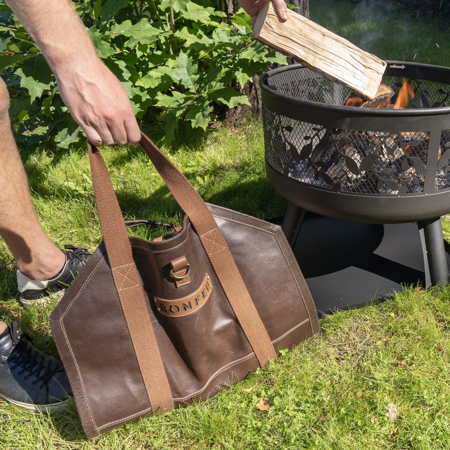 BonFeu Leather Log Bag