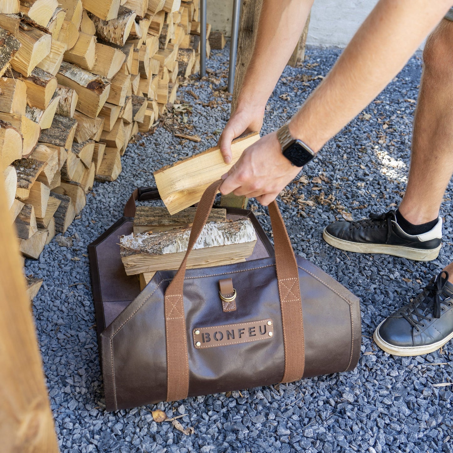 BonFeu Leather Log Bag