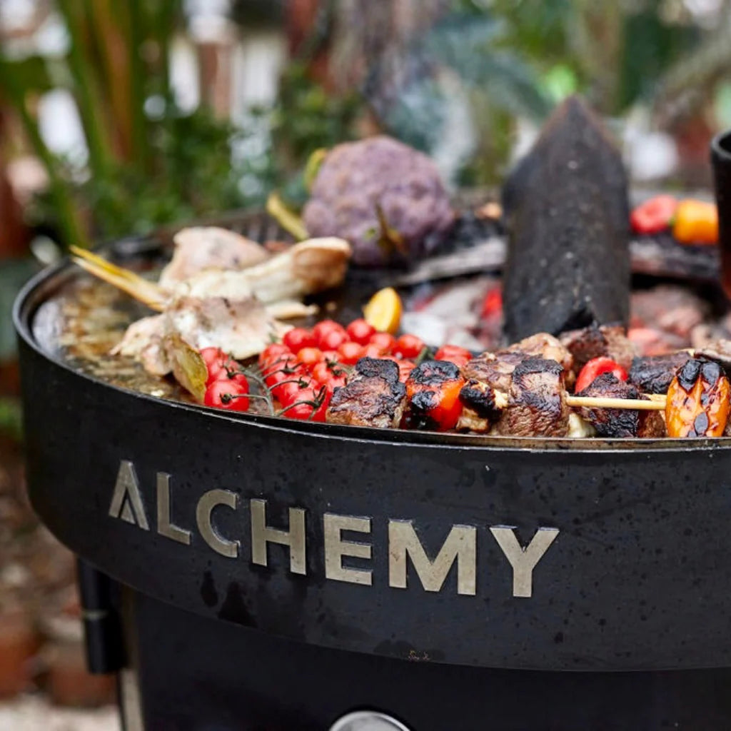 Alchemy 24″ Smoker Grill & Plancha 3‑in‑1 – Live‑Fire Outdoor Cooker