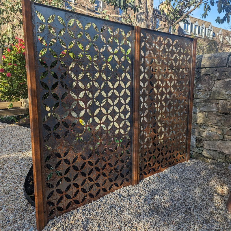 Patina Steel β Laser Cut Screen β Moroccan Circles Design