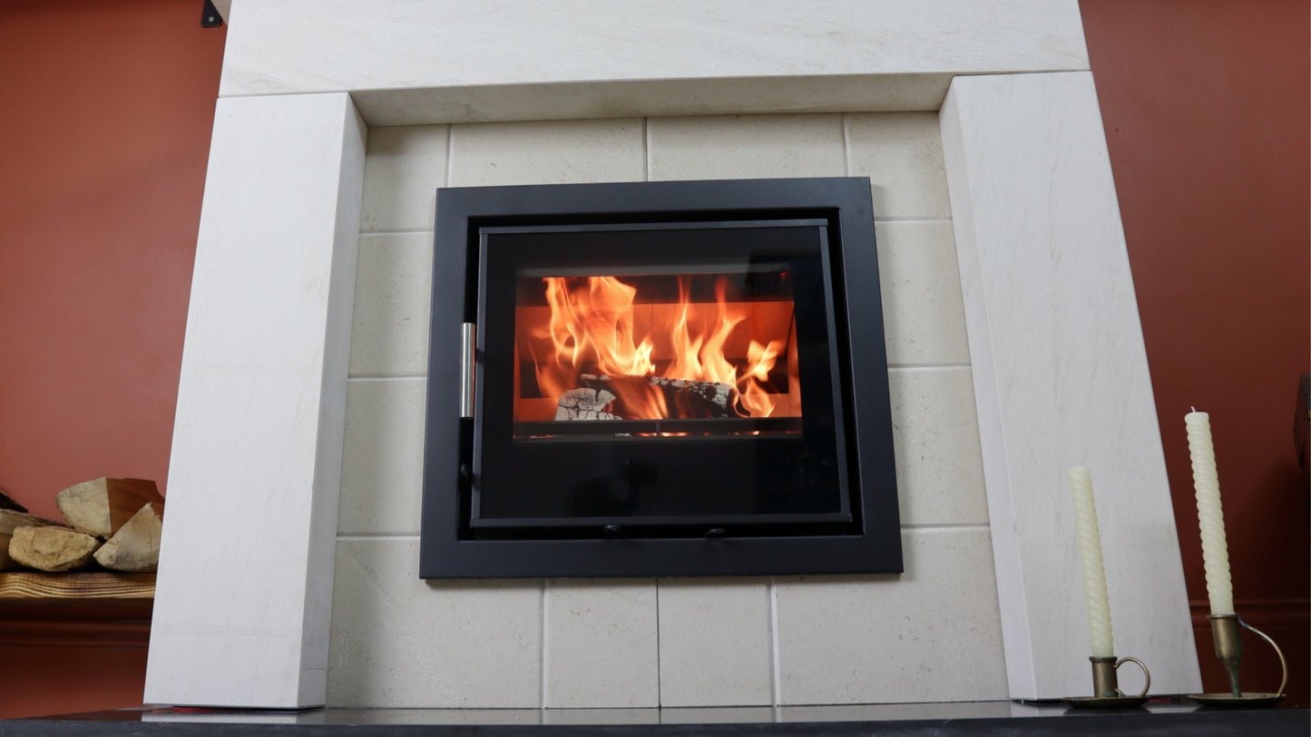 Lovell C550 6.9 kW Stove with Wide Flame View and Modern Design