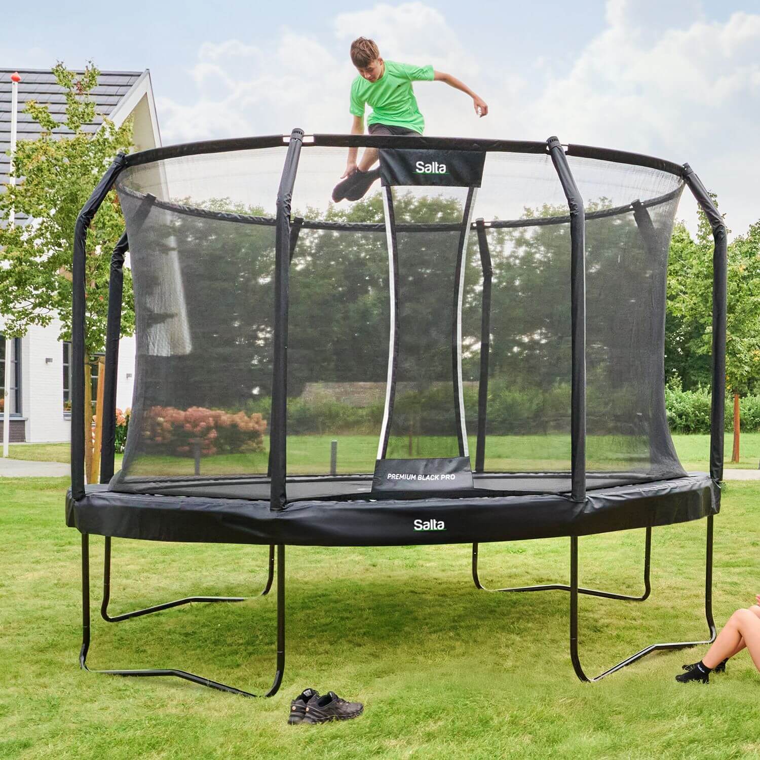 Salta 12.5ft Premium Black Pro Round Trampoline + Safety Net