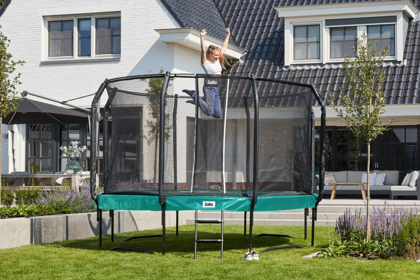 10ft Salta Green Round First Class Edition Trampoline with Enclosure