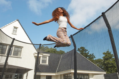 10ft Salta Green Round First Class Edition Trampoline with Enclosure