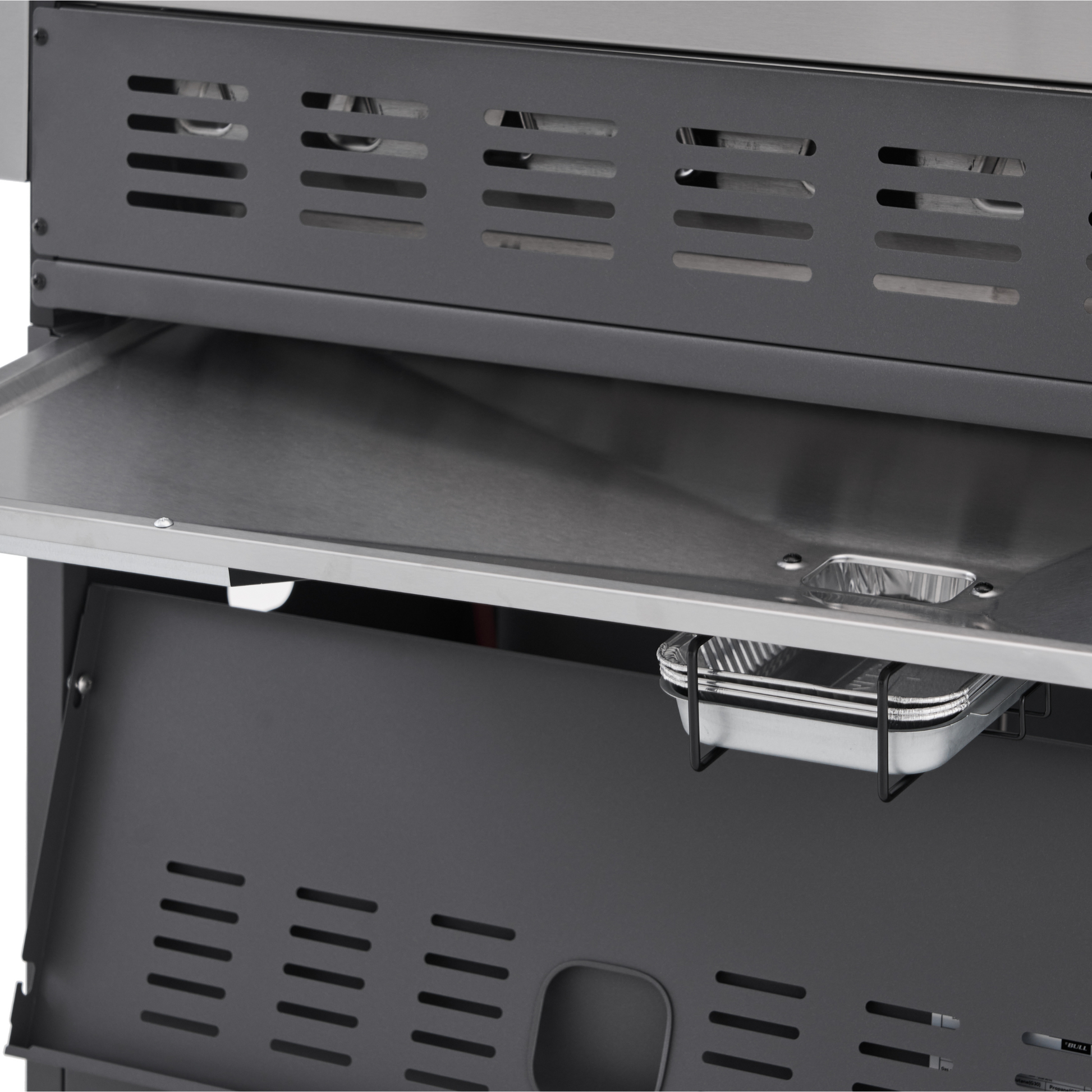 Primeliner By Bull S4 Gas Barbecue with Infrared Burner & Premium Cart