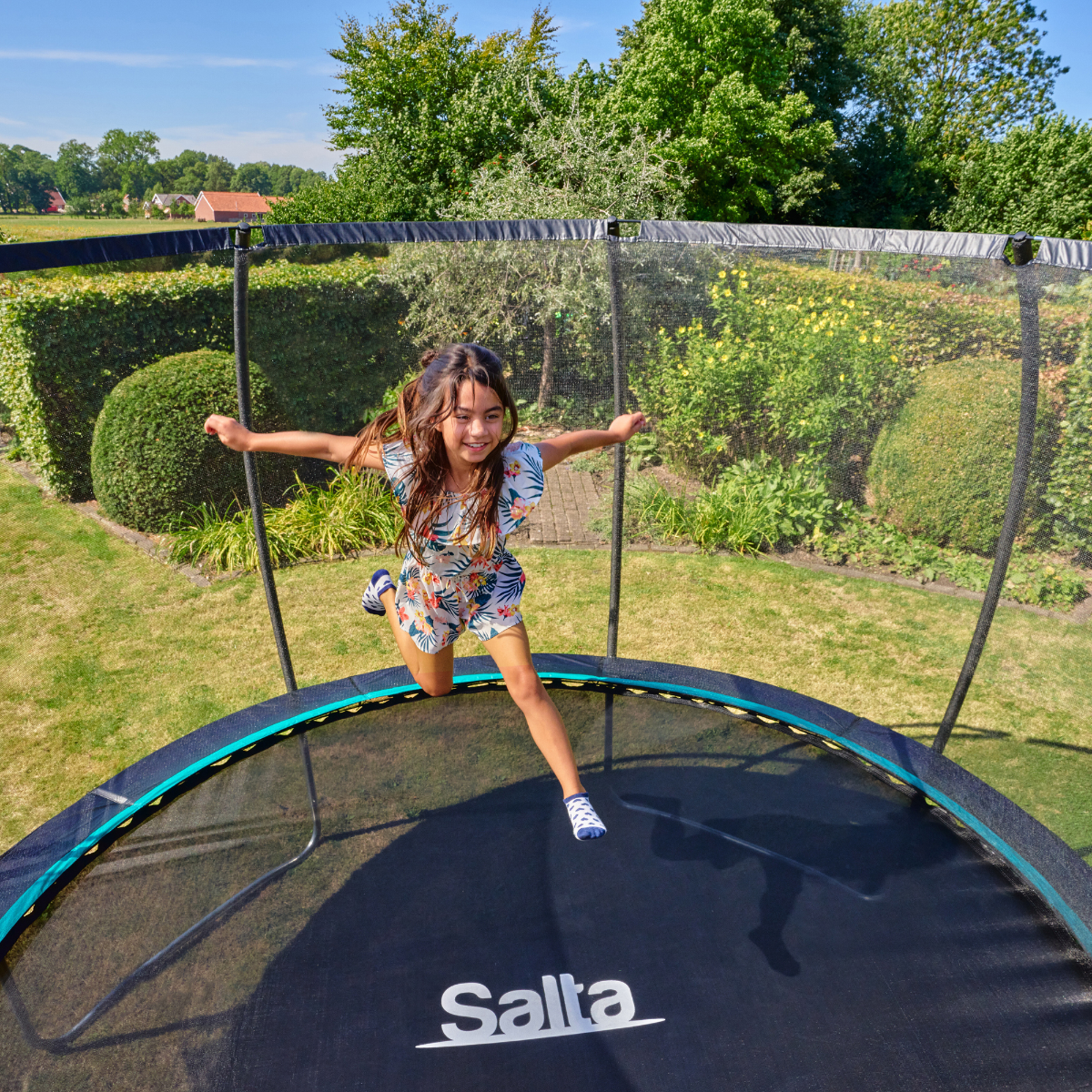 14ft Salta Cosmos Round Trampoline with Enclosure