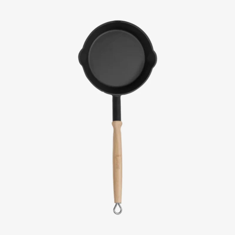 Cast Iron Frying Pan with Wooden Handle for Fire Pit Cooking – 18cm