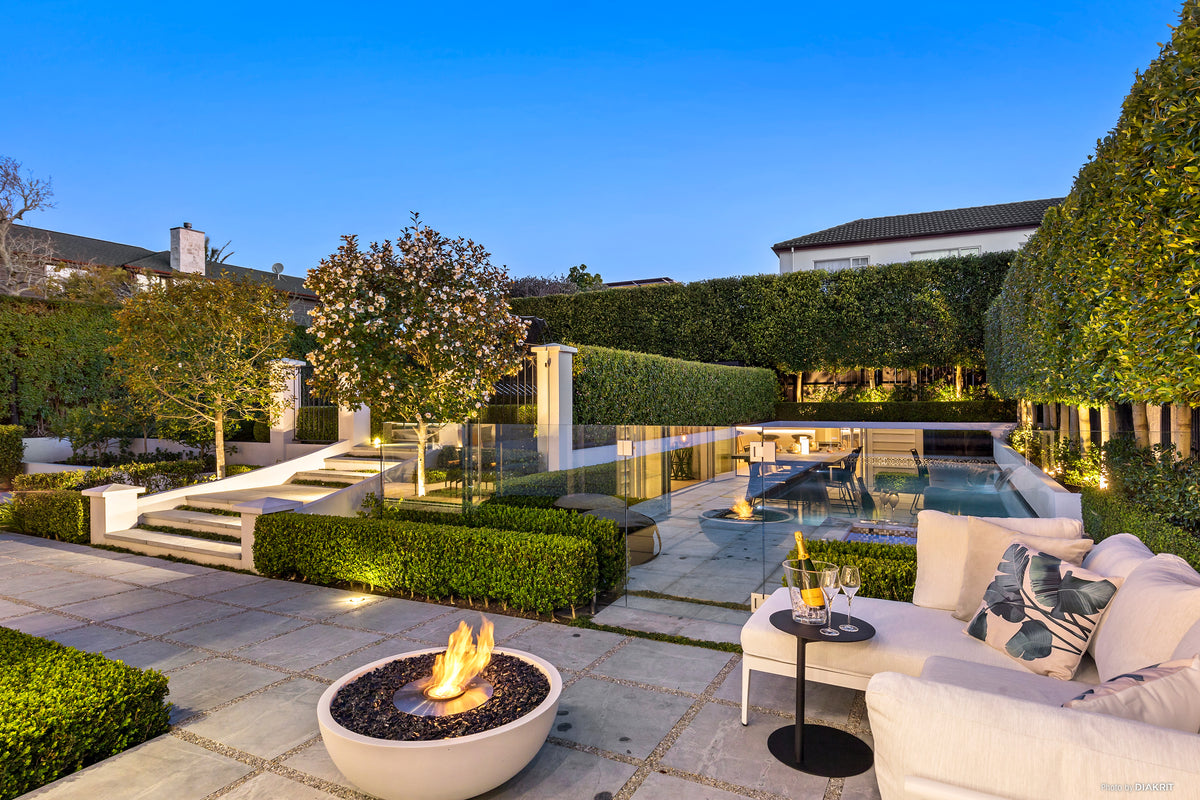 Mix 850 Bioethanol Fire Pit by EcoSmart Fire | 6 kW Outdoor Fire