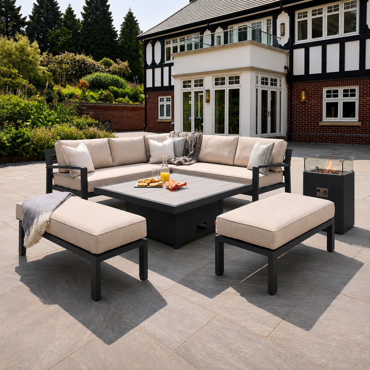 Hex Living Hosting Set in Graphite Black | Garden Furniture Set