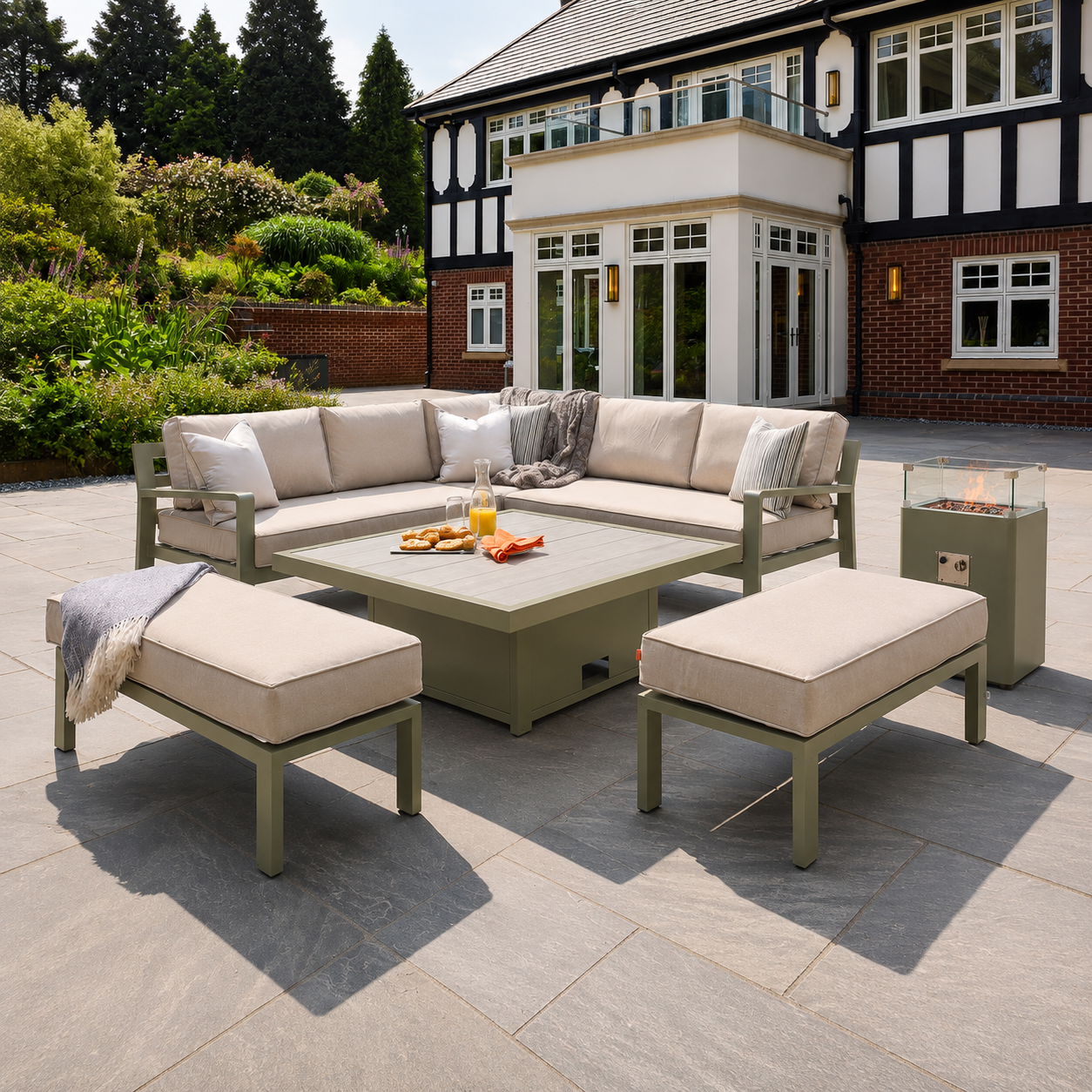 Hex Living Hosting Set in Sage Green | Garden Furniture Set