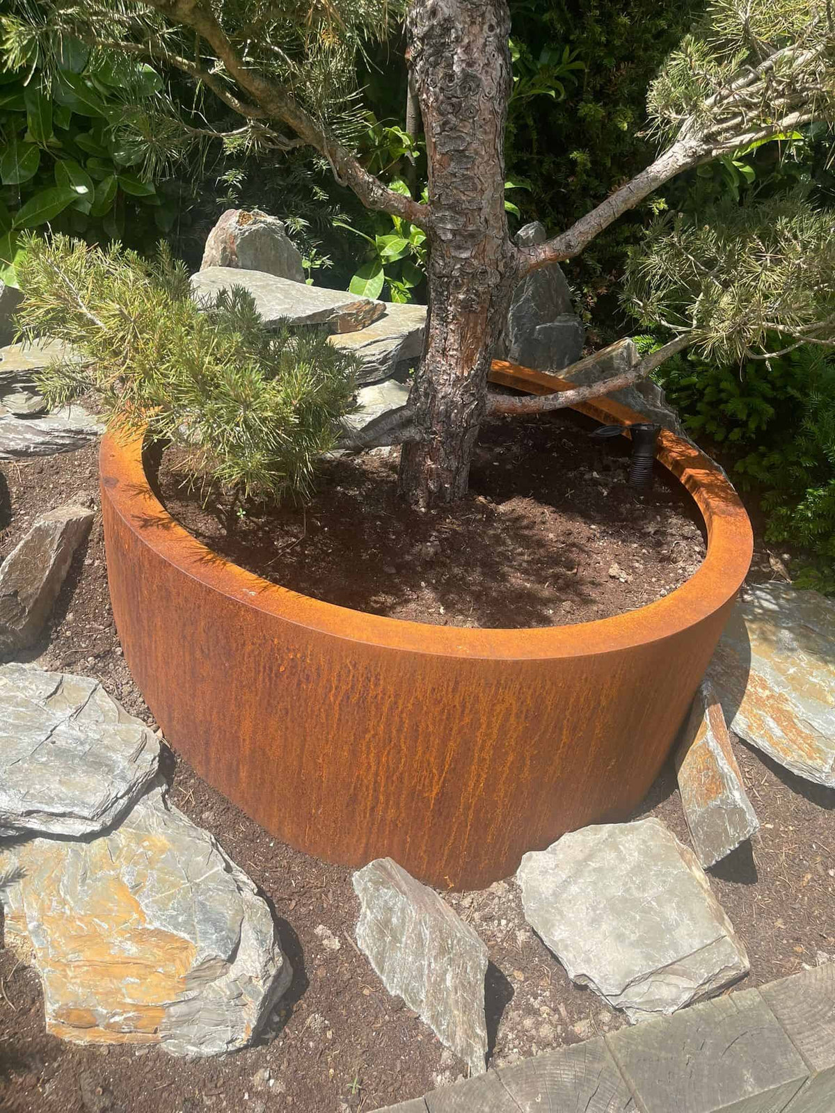 Henley Bottomless Cylinder Raised Bed Rustic Patina Steel