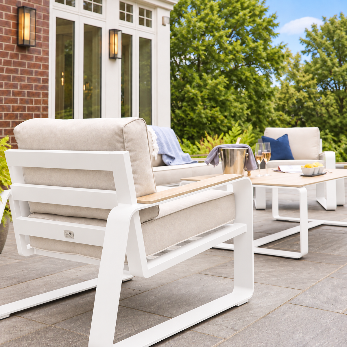 Hex Living Social Set Porcelain White | Premium Garden Furniture