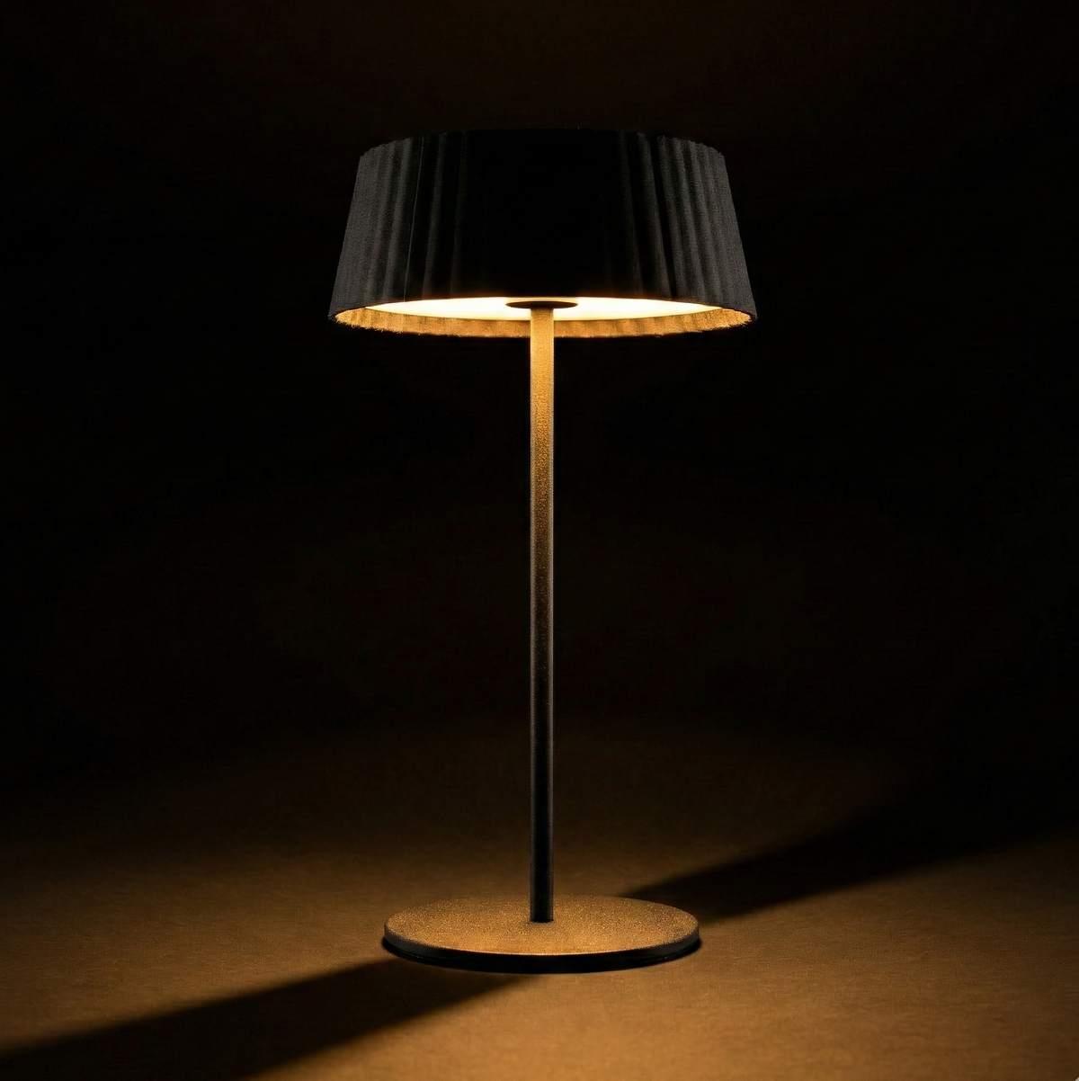 ZOLUNA JYP Black Solar Table Lamp | Heavy Duty Outdoor Lamp with USB Charging
