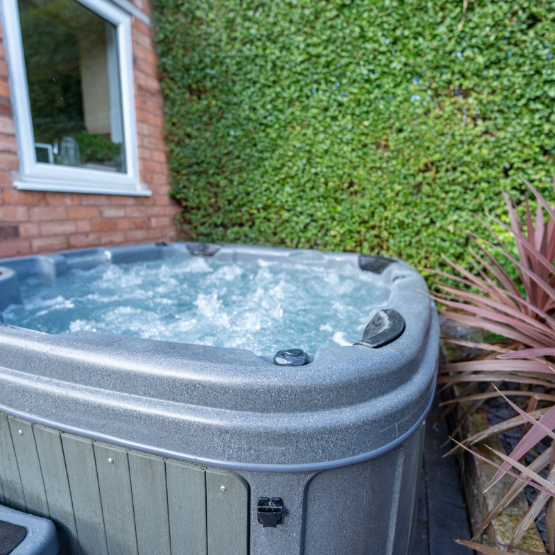 DuraSpa S160 6-Person Luxury Hot Tub & Ice Bath | RotoSpa UK