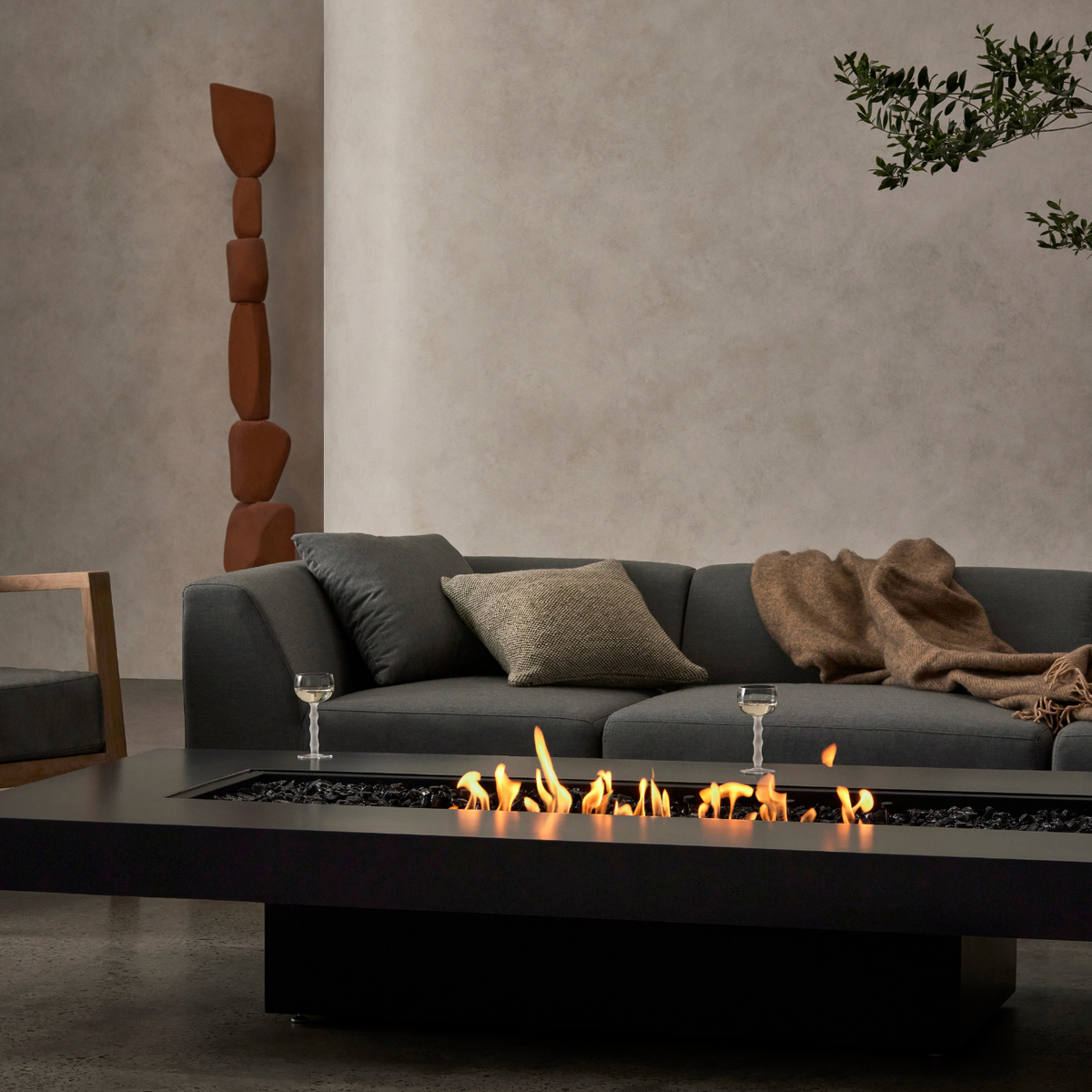 EcoSmart Fire Gin 90 Low Fire Table with Smokeless Bioethanol Flame