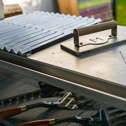 Steak Press – Stainless Steel Grill Weight | Handmade in Britain by METARTAL