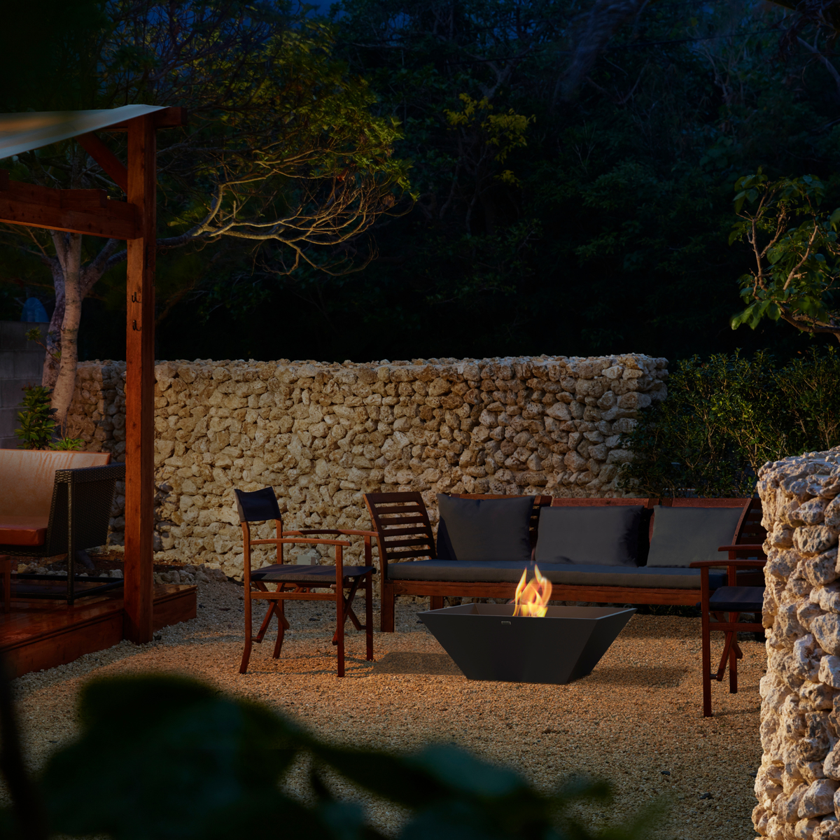Nova 850 Bioethanol Fire Pit by EcoSmart Fire | Outdoor Fire Feature