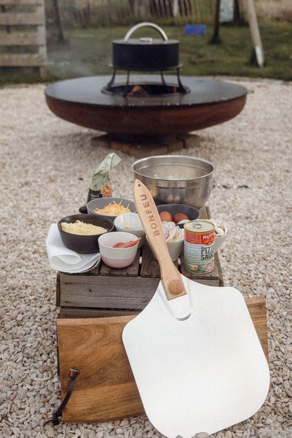 BonFeu BonPizza Stainless Steel Pizza Spatula with Wooden Handle for Easy Serving