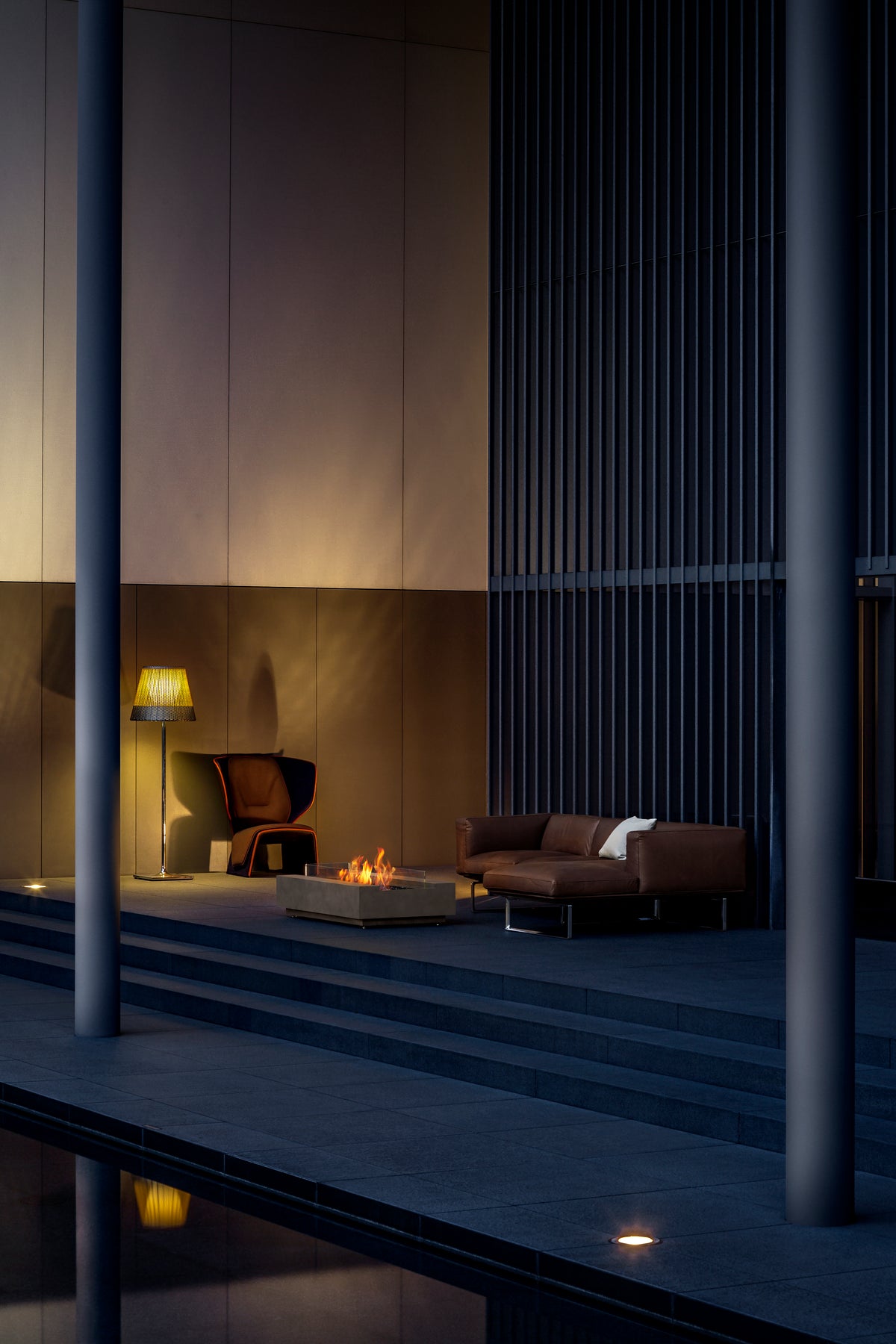 EcoSmart Fire Cosmo 50 Fire Table with Smokeless Bioethanol Flame