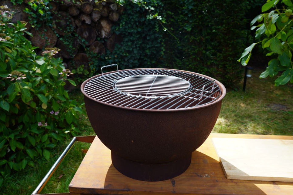 HEAT Trolle Outdoor Kitchen – Compact Garden Cooking
