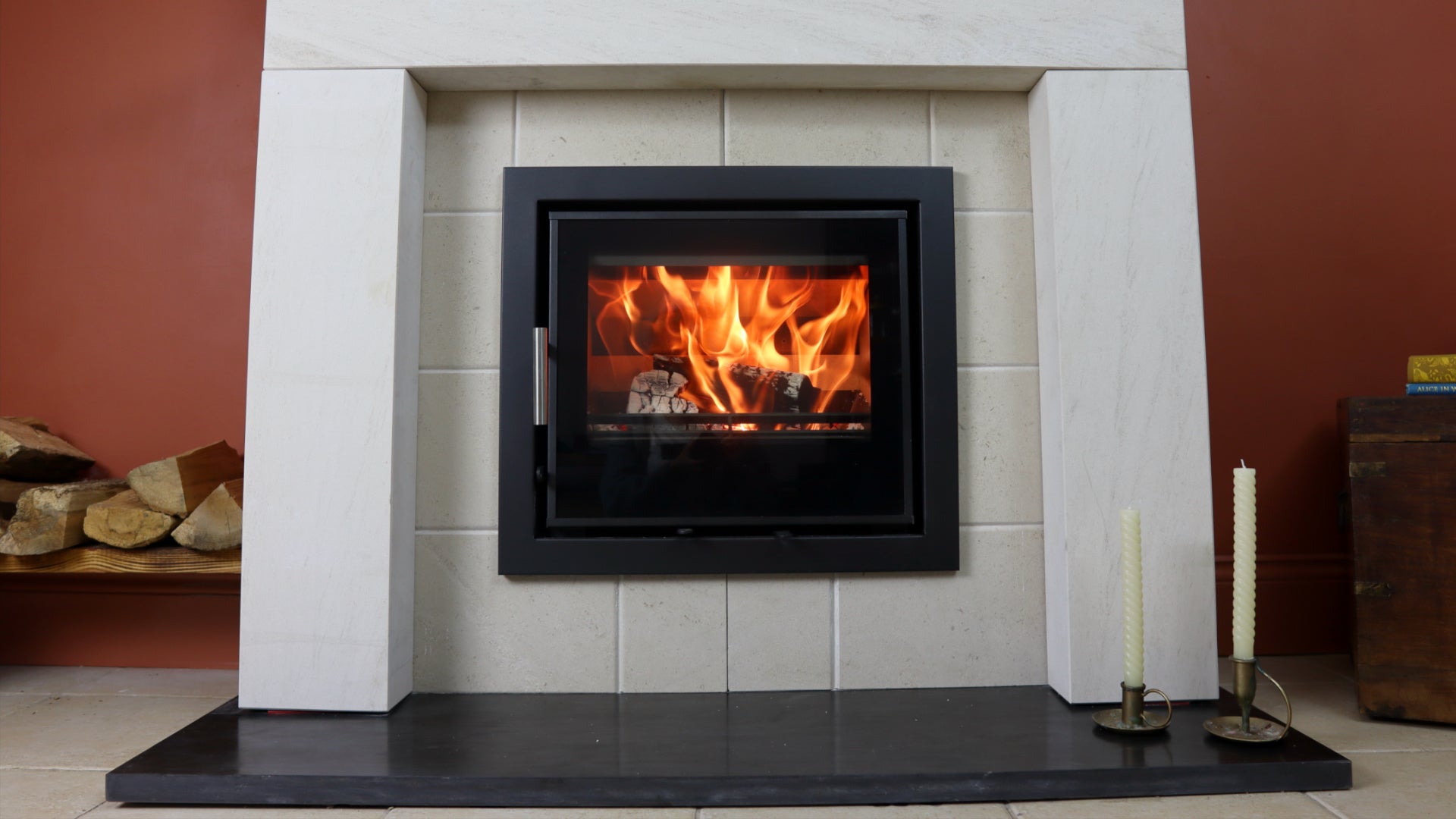 Lovell C550 6.9 kW Stove with Wide Flame View and Modern Design