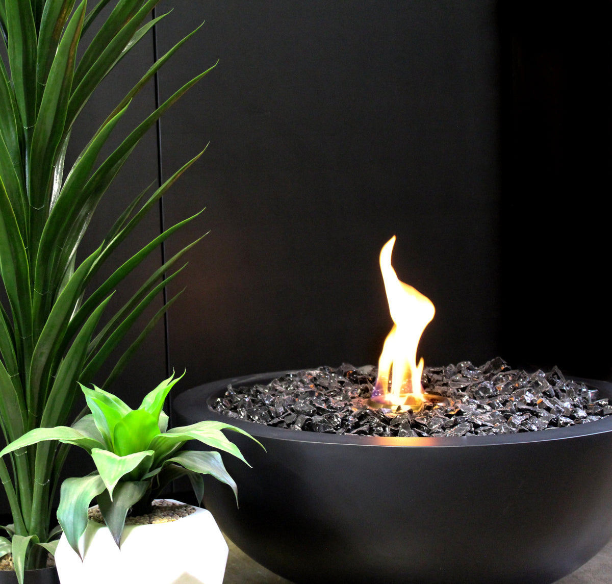 Mix 850 Bioethanol Fire Pit by EcoSmart Fire | 6 kW Outdoor Fire