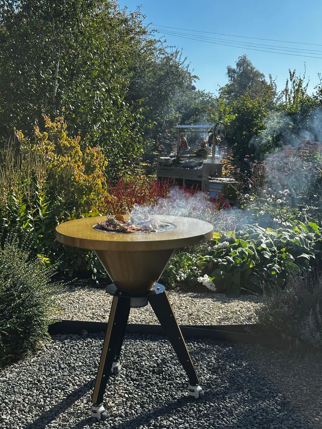 The ‘O’ Grill – Fire and Ice | METARTAL Outdoor Fire Pit, BBQ & Drinks Table