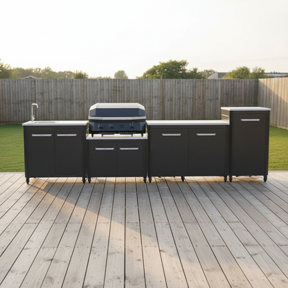Open - Timber Deck & Lawn