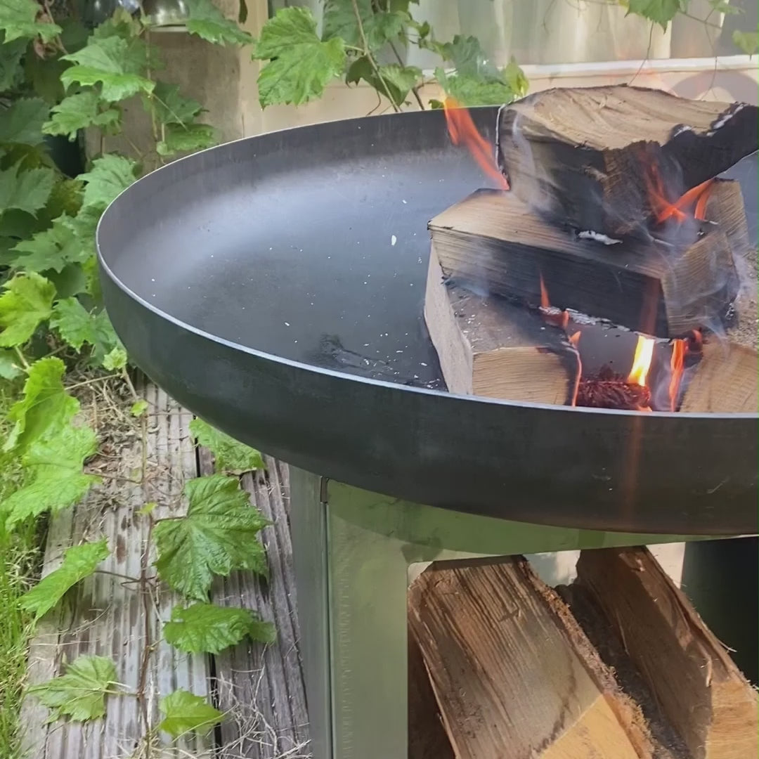 HEAT Fresvik Fire Bowl with Log Storage – 80cm